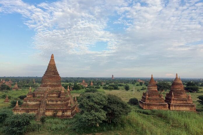 Bagan au Myanmar ex Birmanie