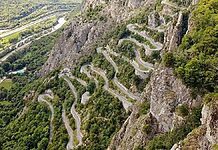 Col du Chaussy : une route effrayante en France Route du Col du Chaussy