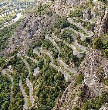 Col du Chaussy : une route effrayante en France Route du Col du Chaussy